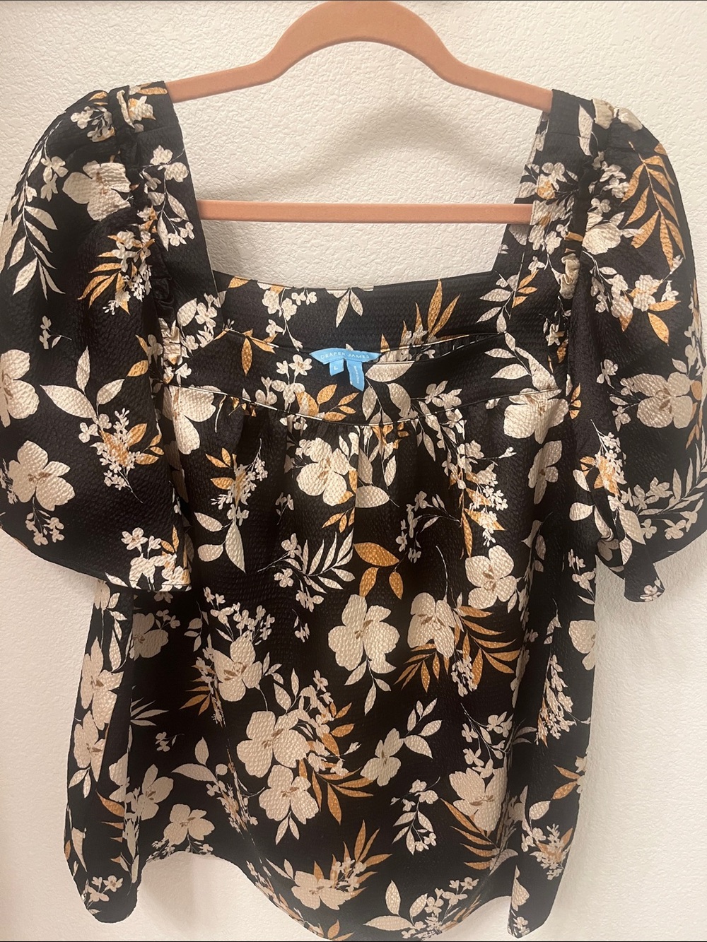 Draper James L Black Floral Maren Flutter-Sleeve Top